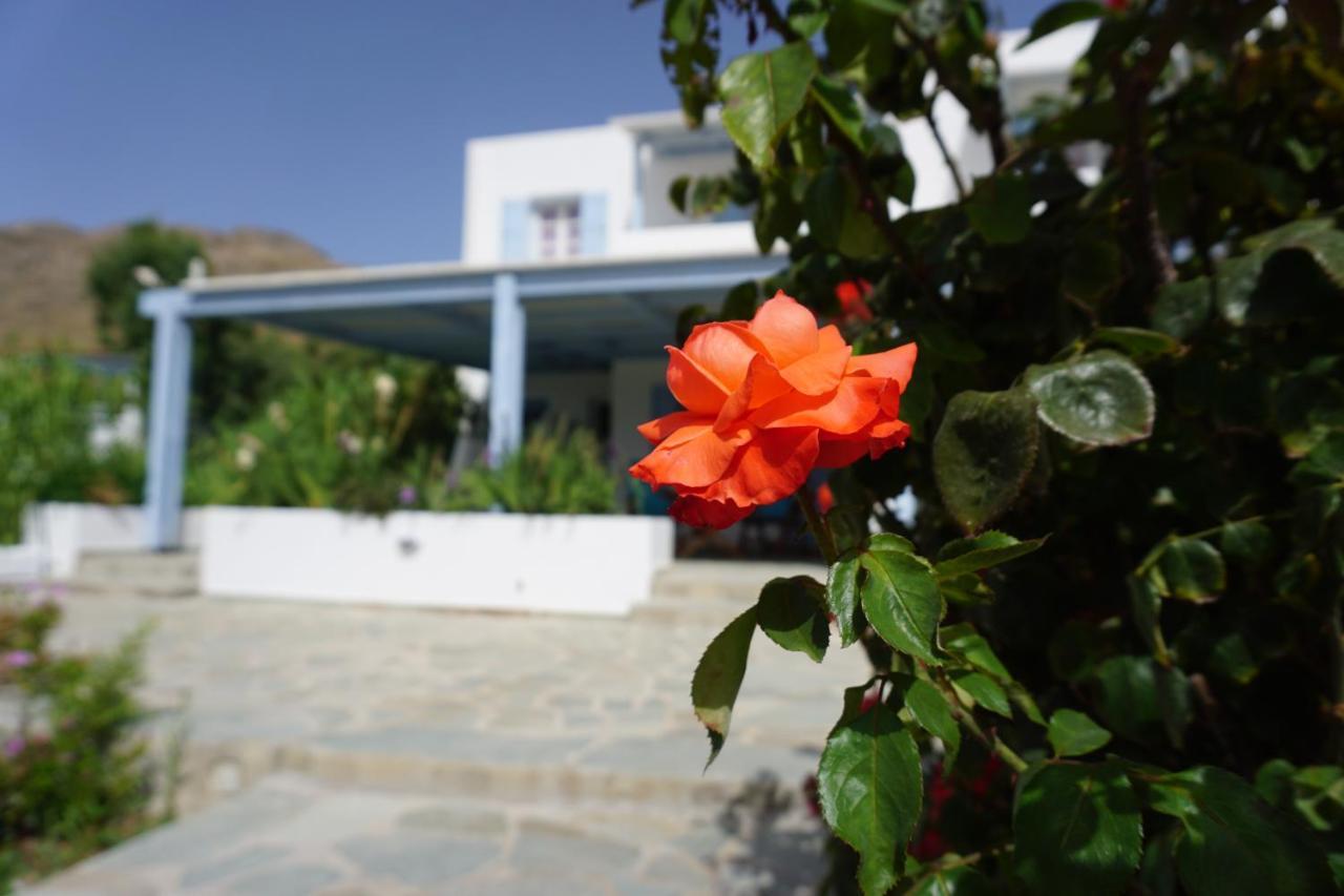Galazio Seaside Apartments Livadakia Екстер'єр фото