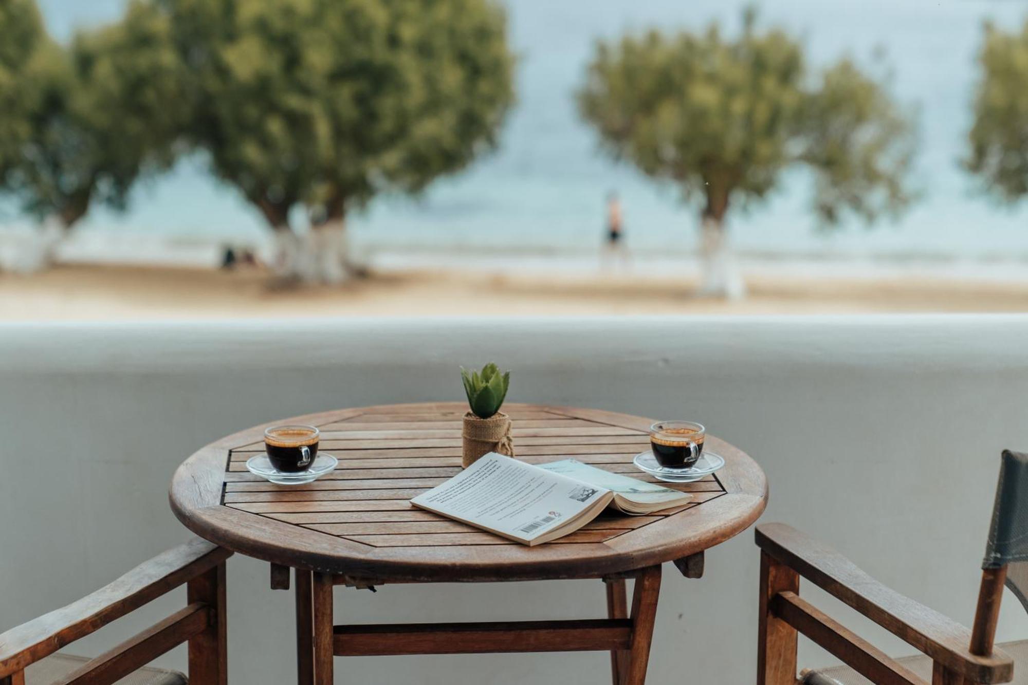 Galazio Seaside Apartments Livadakia Екстер'єр фото