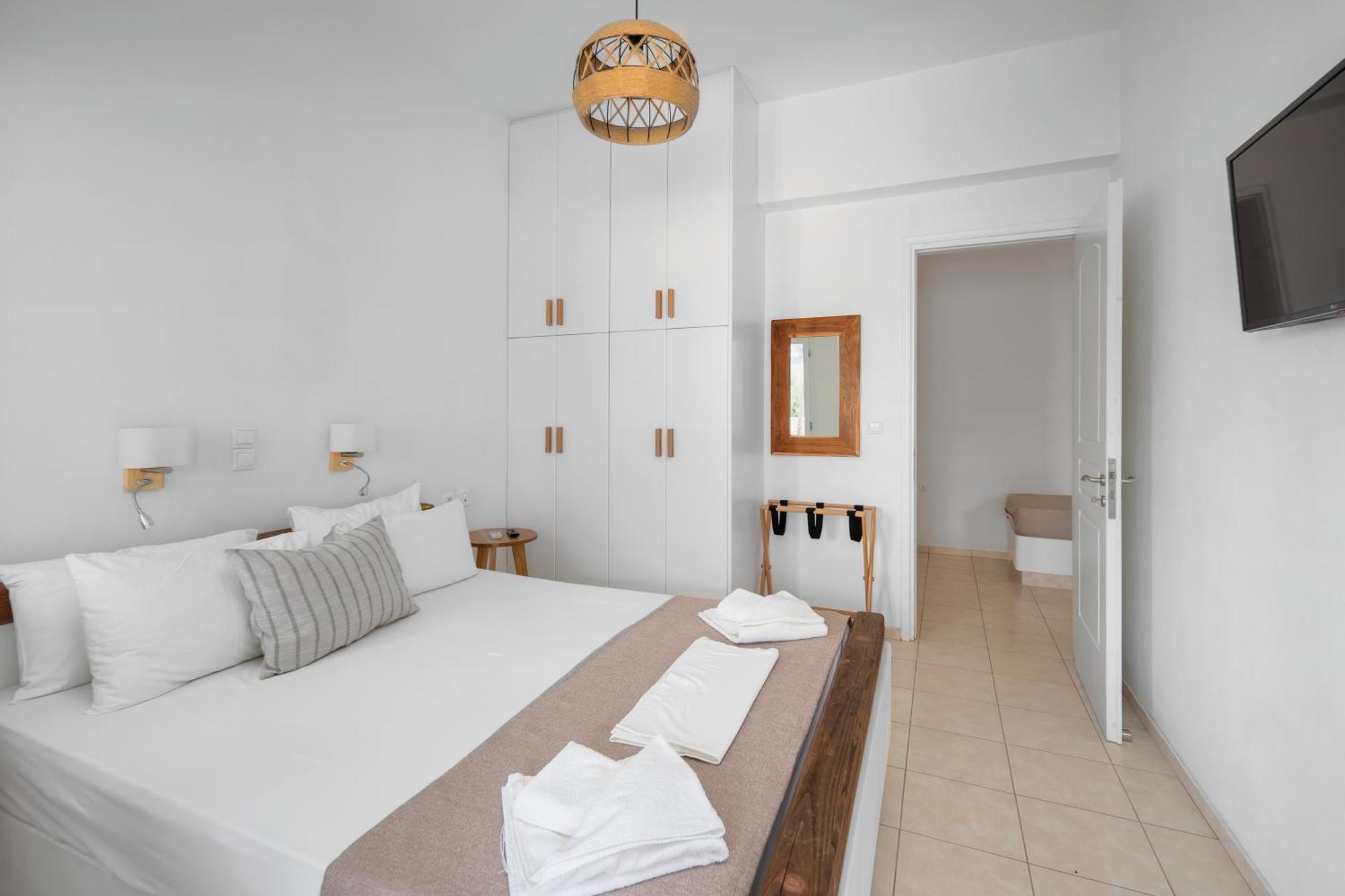 Galazio Seaside Apartments Livadakia Номер фото
