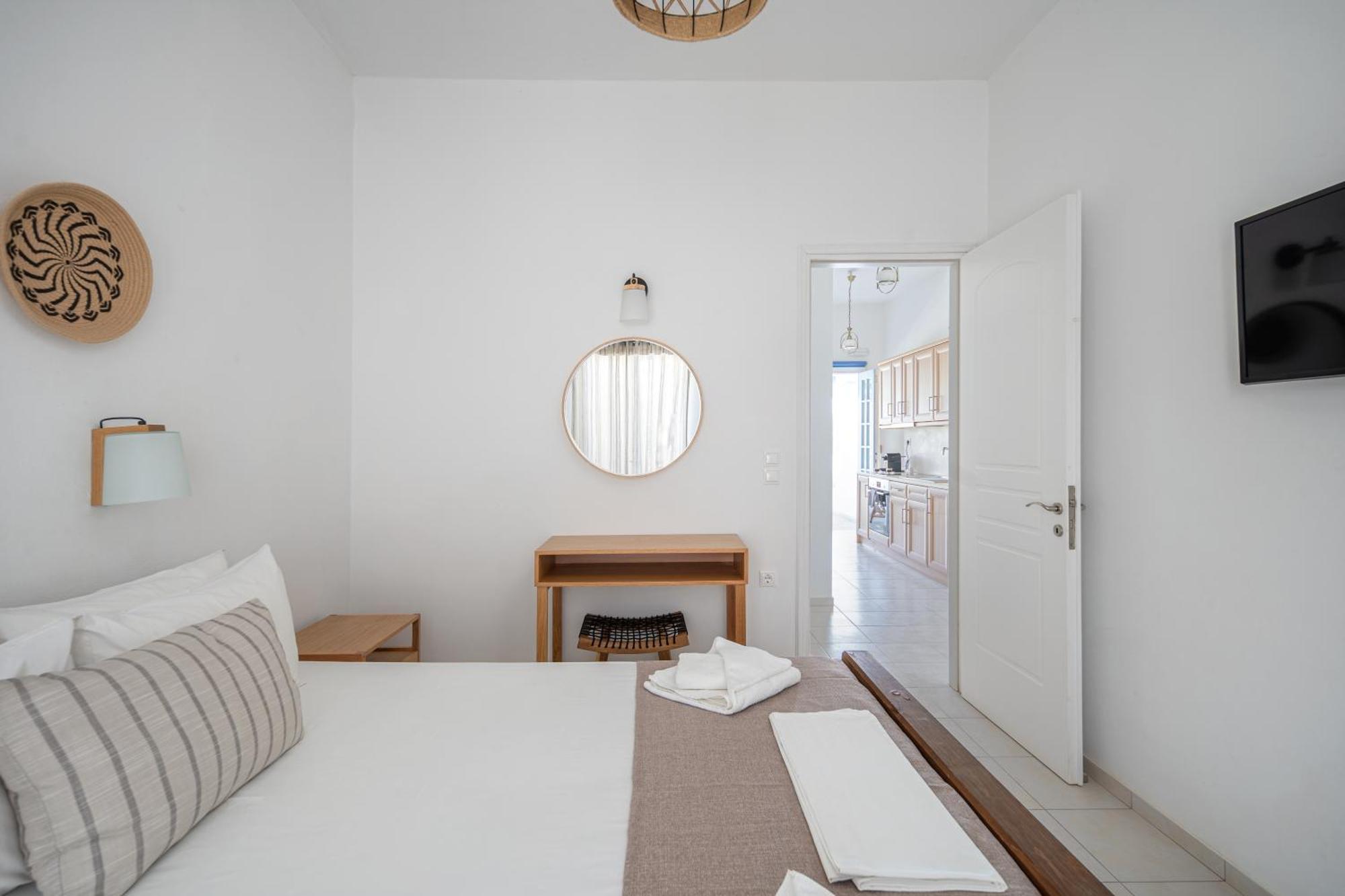 Galazio Seaside Apartments Livadakia Екстер'єр фото