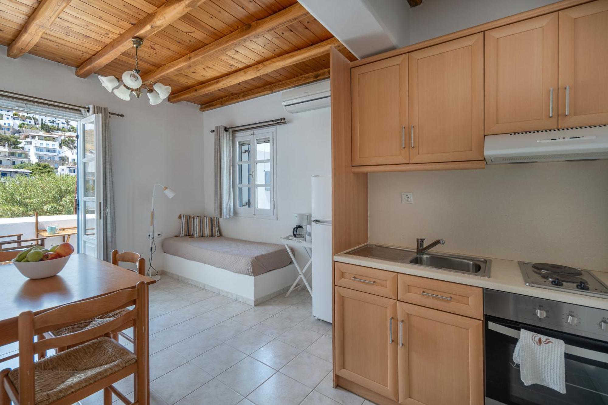 Galazio Seaside Apartments Livadakia Номер фото