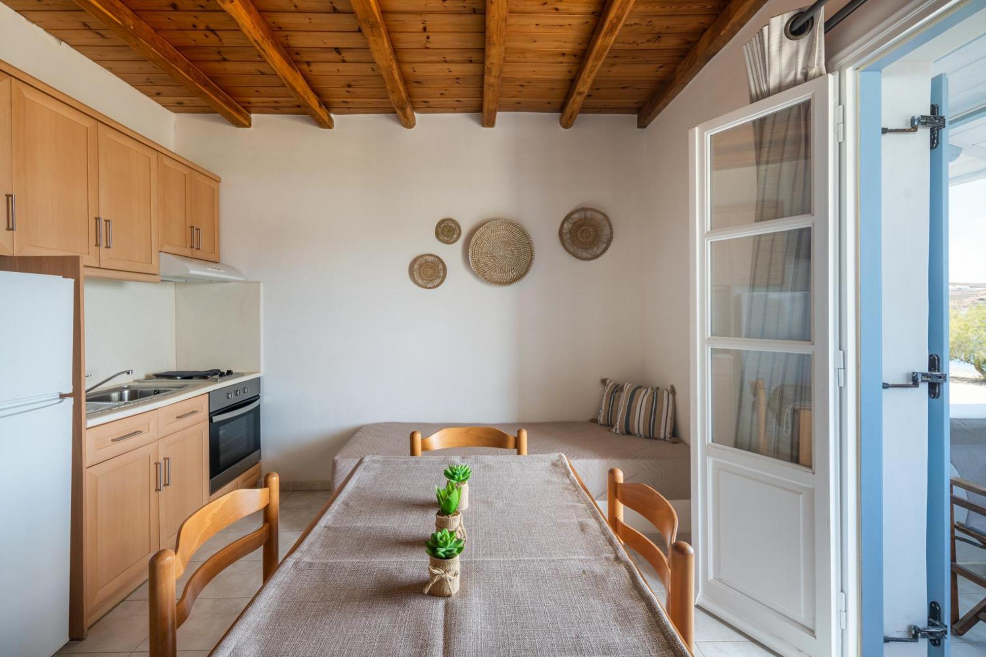 Galazio Seaside Apartments Livadakia Екстер'єр фото